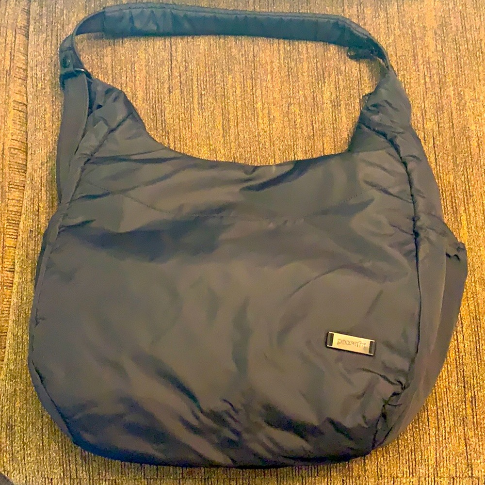 PacSafe Shoulder Bag Anti-Theft Travel Bag